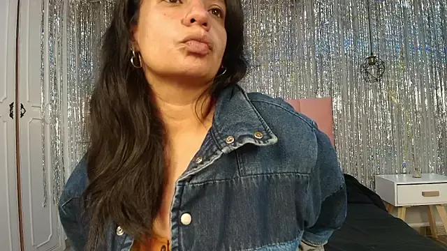 Check out our webcam shows gallery and message on a personal level with our sweet squirt cams hosts, showing off their natural physiques and sex toys.