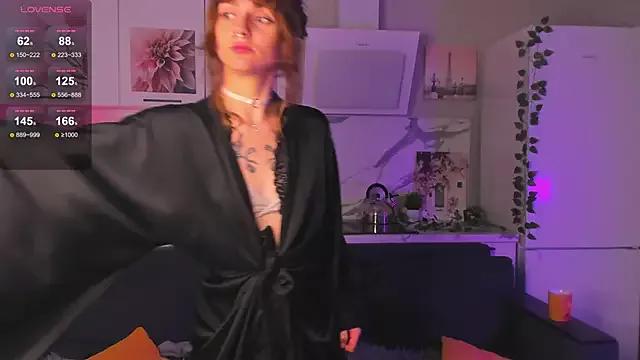 Burning_heart from StripChat is Freechat