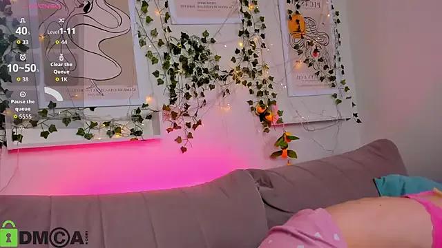 Check out our webcam shows gallery and message on a personal level with our sweet squirt cams hosts, showing off their natural physiques and sex toys.