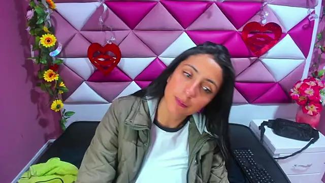 Cameron_cutte from StripChat is Freechat