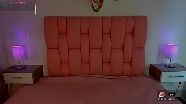 cami_hecante from StripChat is Freechat