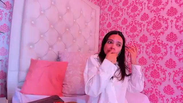 Cami_Konor from StripChat is Freechat
