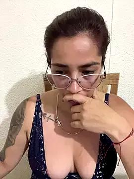 Camila_Garcia_ from StripChat is Freechat
