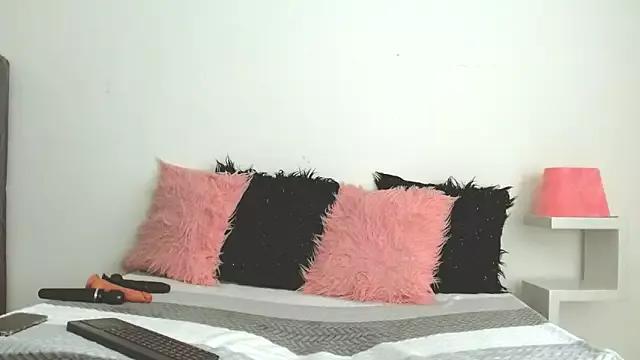 Camila_Martiinez from StripChat is Freechat