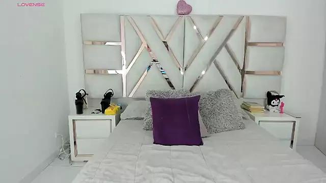 Check out our webcam shows gallery and message on a personal level with our sweet squirt cams hosts, showing off their natural physiques and sex toys.