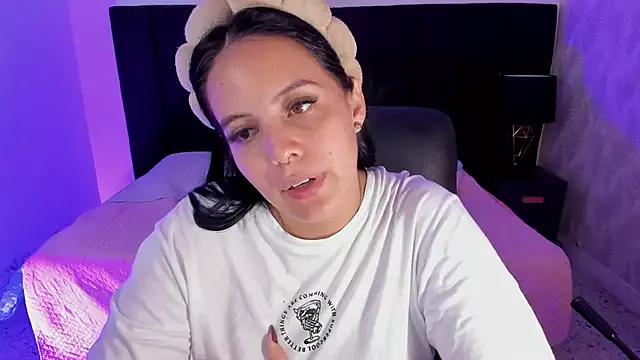 camiladuke7 from StripChat is Freechat