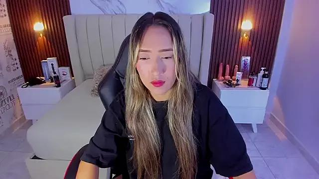 Check out our webcam shows gallery and message on a personal level with our sweet squirt cams hosts, showing off their natural physiques and sex toys.