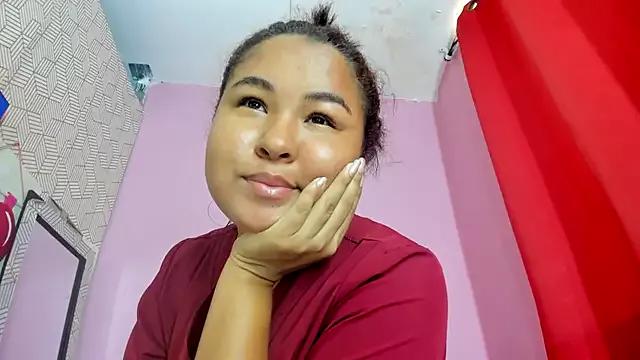 camilagreeco from StripChat is Freechat