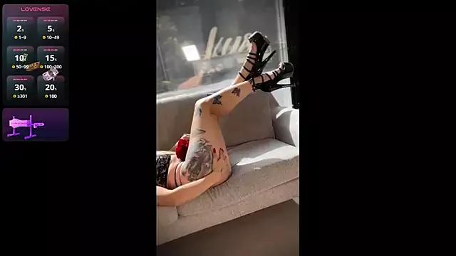 CandieGilson__ from StripChat is Freechat