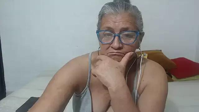 candy_mature_ from StripChat is Freechat