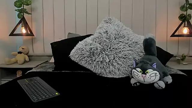 CandyGomez from StripChat is Freechat