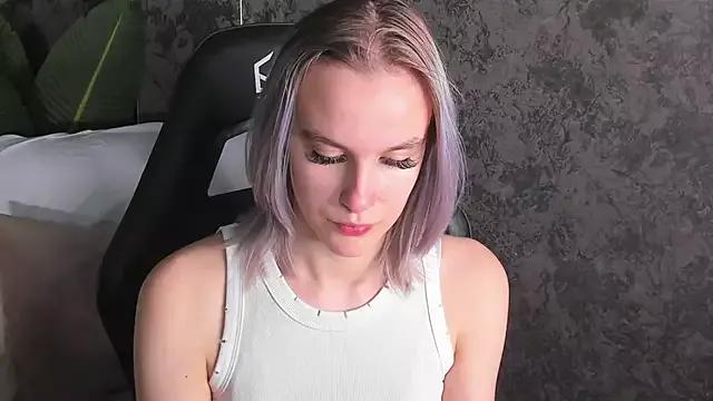 Check out our webcam shows gallery and message on a personal level with our sweet squirt cams hosts, showing off their natural physiques and sex toys.