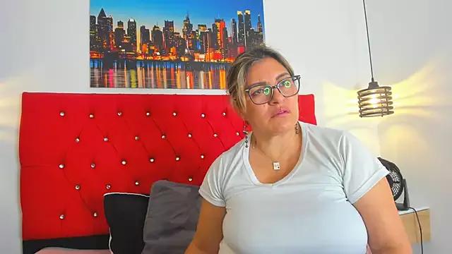 Check out our webcam shows gallery and message on a personal level with our sweet squirt cams hosts, showing off their natural physiques and sex toys.