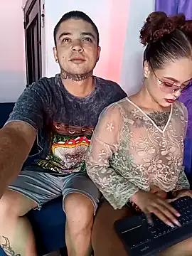 Caroline_Clark420 from StripChat is Freechat