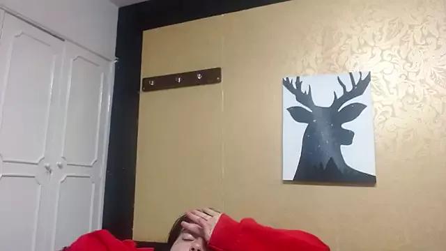 CarolineBrunx from StripChat is Freechat