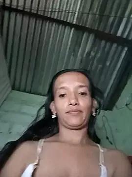 CarolineHans from StripChat is Freechat