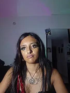 carolinerue from StripChat is Freechat