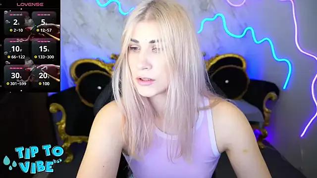 CassandraGood from StripChat is Freechat
