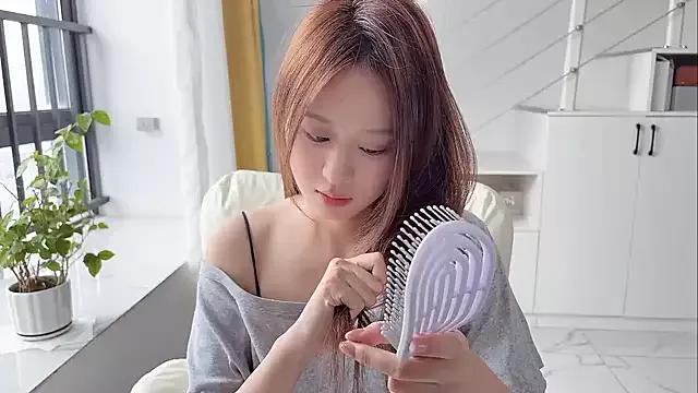 Cassie-20 from StripChat is Freechat