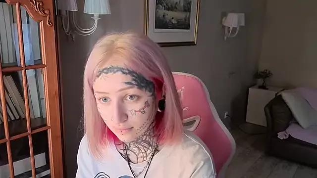 CatherynGoodie from StripChat is Freechat
