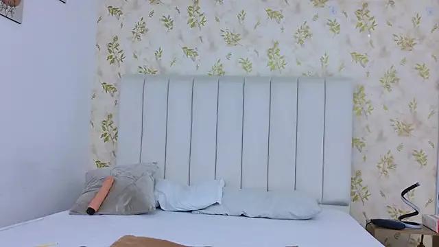 Check out our webcam shows gallery and message on a personal level with our sweet squirt cams hosts, showing off their natural physiques and sex toys.