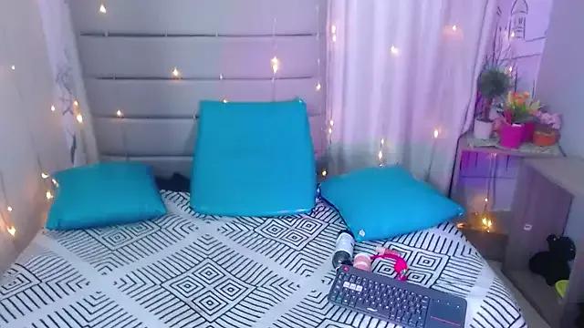 Check out our webcam shows gallery and message on a personal level with our sweet squirt cams hosts, showing off their natural physiques and sex toys.