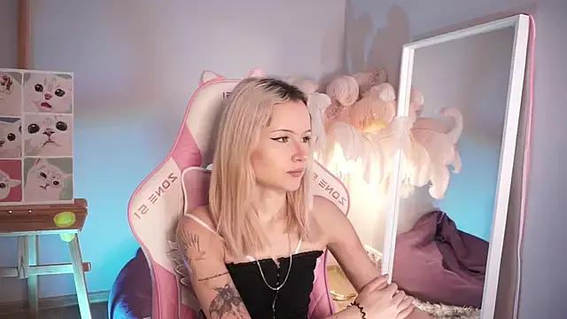 Check out our webcam shows gallery and message on a personal level with our sweet squirt cams hosts, showing off their natural physiques and sex toys.