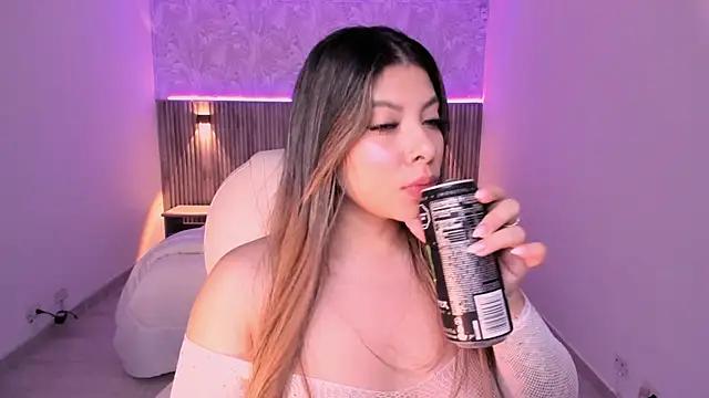 Check out our webcam shows gallery and message on a personal level with our sweet squirt cams hosts, showing off their natural physiques and sex toys.