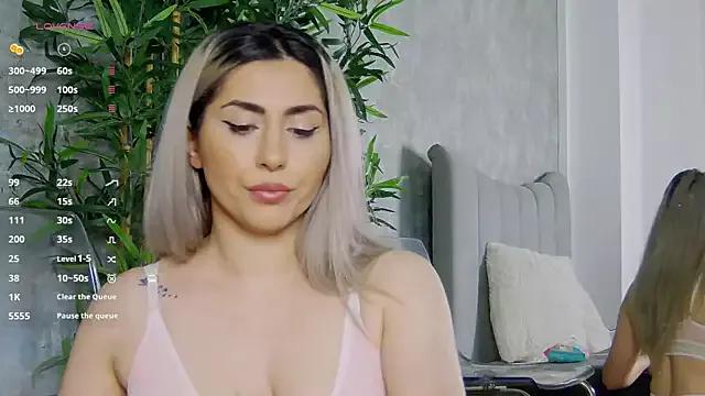CelineMeyerr from StripChat is Freechat