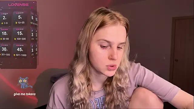 Check out our webcam shows gallery and message on a personal level with our sweet squirt cams hosts, showing off their natural physiques and sex toys.