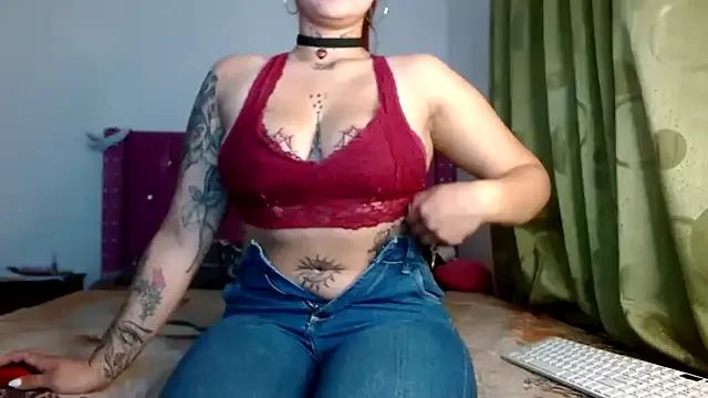 Check out our webcam shows gallery and message on a personal level with our sweet squirt cams hosts, showing off their natural physiques and sex toys.