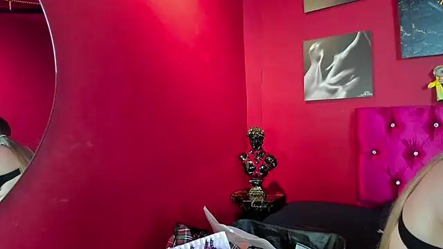 Check out our webcam shows gallery and message on a personal level with our sweet squirt cams hosts, showing off their natural physiques and sex toys.