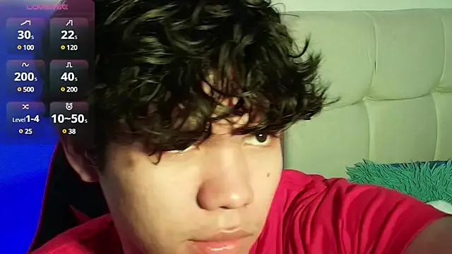 charles_blaze from StripChat is Freechat