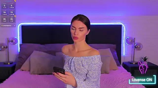 Check out our webcam shows gallery and message on a personal level with our sweet squirt cams hosts, showing off their natural physiques and sex toys.