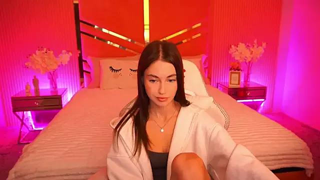 Check out our webcam shows gallery and message on a personal level with our sweet squirt cams hosts, showing off their natural physiques and sex toys.