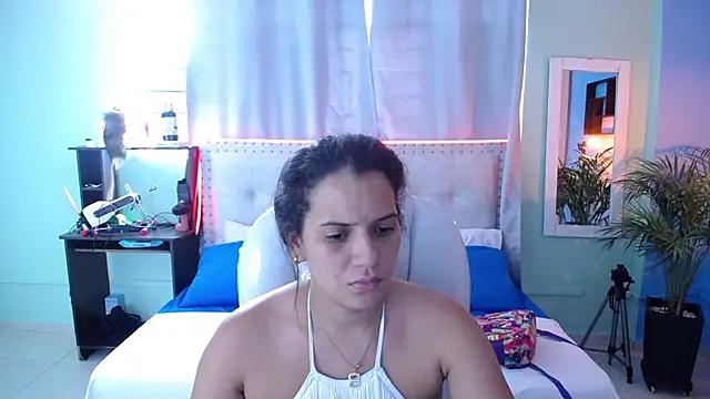 Chiqui_milk_ from StripChat is Freechat