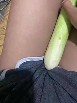Chloe_2z from StripChat is Freechat