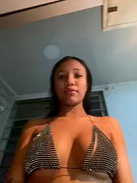 ChloeAndSamantha777 from StripChat is Freechat