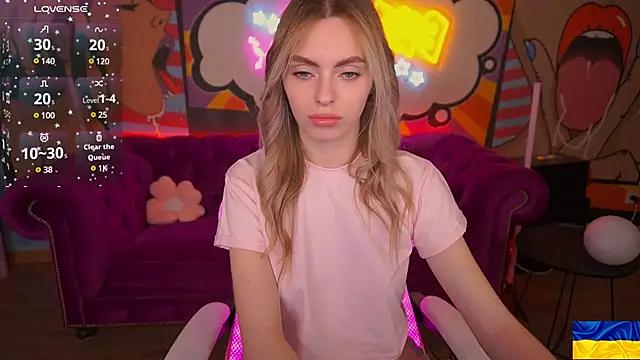 Check out our webcam shows gallery and message on a personal level with our sweet squirt cams hosts, showing off their natural physiques and sex toys.