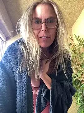 chloedahlxo from StripChat is Freechat