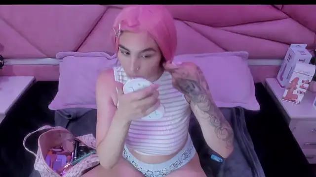 Check out our webcam shows gallery and message on a personal level with our sweet squirt cams hosts, showing off their natural physiques and sex toys.