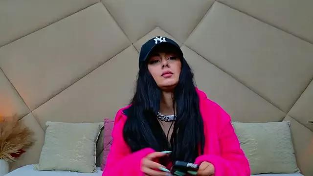 Check out our webcam shows gallery and message on a personal level with our sweet squirt cams hosts, showing off their natural physiques and sex toys.