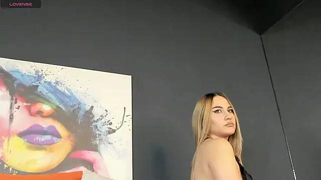 ChloeGracee from StripChat is Freechat