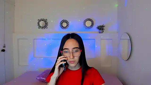 ChloeHil2 from StripChat is Freechat