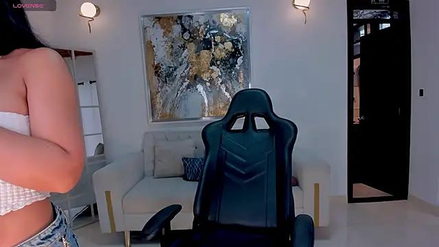 Check out our webcam shows gallery and message on a personal level with our sweet squirt cams hosts, showing off their natural physiques and sex toys.