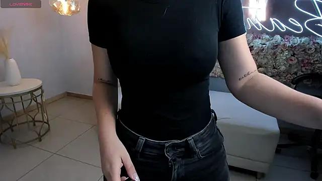 Check out our webcam shows gallery and message on a personal level with our sweet squirt cams hosts, showing off their natural physiques and sex toys.