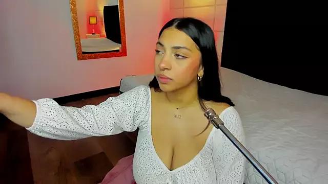 Check out our webcam shows gallery and message on a personal level with our sweet squirt cams hosts, showing off their natural physiques and sex toys.