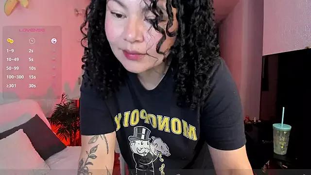 Check out our webcam shows gallery and message on a personal level with our sweet squirt cams hosts, showing off their natural physiques and sex toys.