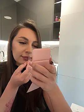 claraxjoyy from StripChat is Freechat