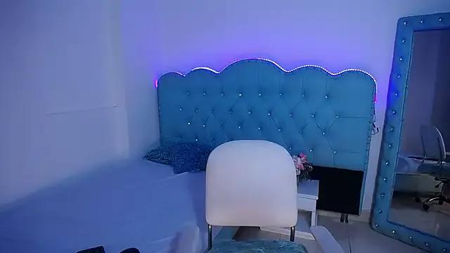 Check out our webcam shows gallery and message on a personal level with our sweet squirt cams hosts, showing off their natural physiques and sex toys.
